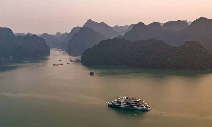 Capella Cruise 3-Day Explore Halong Bay and Lan Ha Bay from Hanoi