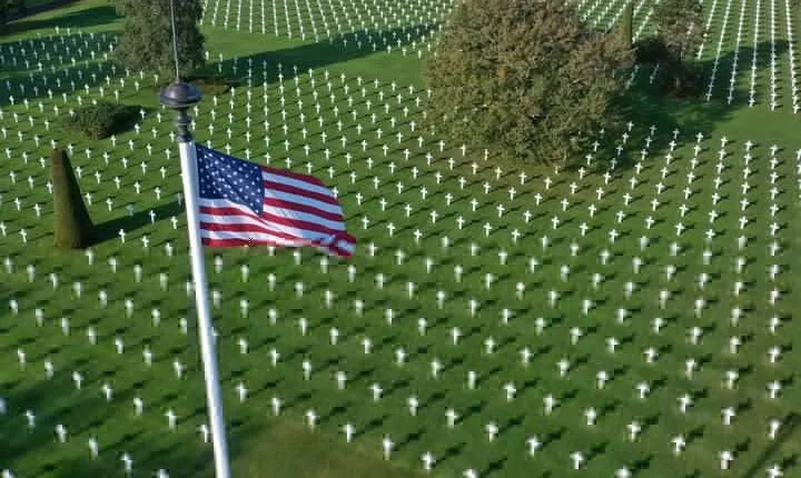 Private DDAY tour with pickup in Paris Full day