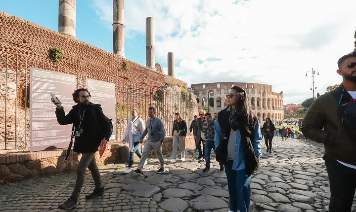 Colosseum, Forum, and Palatine Hill Guided Tour
