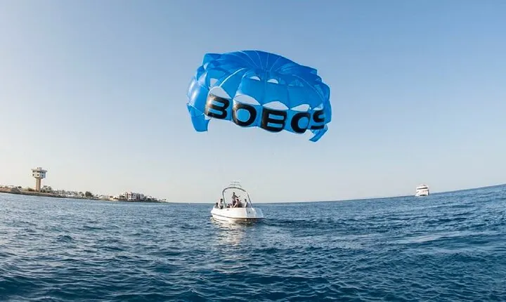 Orange Bay Island Boat Trip, Snorkeling and Parasailing-Hurghada