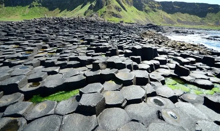 Giants Causeway with Private Chauffeur Day Tour from Dublin