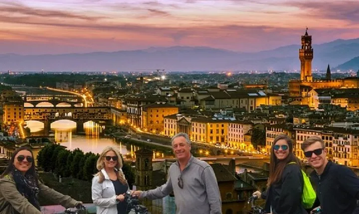 Private Electric Bike Night Florence Tour with view from Piazzale Michelangelo
