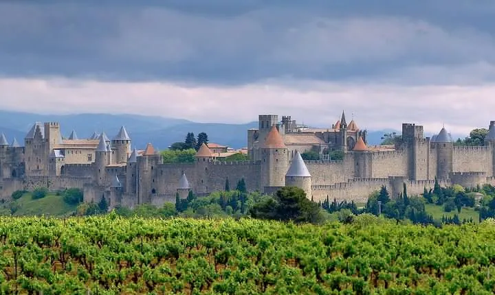 Toulouse : Carcassonne Day Trip by Coach with audio guides