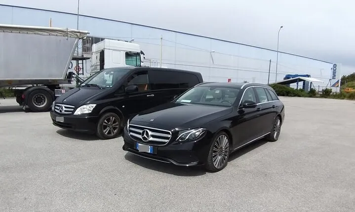 Fiumucino Rome Airport (FCO) to Amalfi - Round-Trip Private Transfer