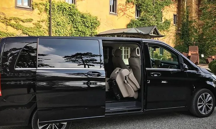 Private Transfer from ROME airport to POSITANO or vv