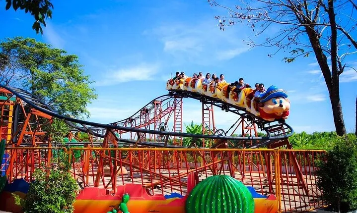 World Of Fantasy Land -Admission ticket,Private guided tour