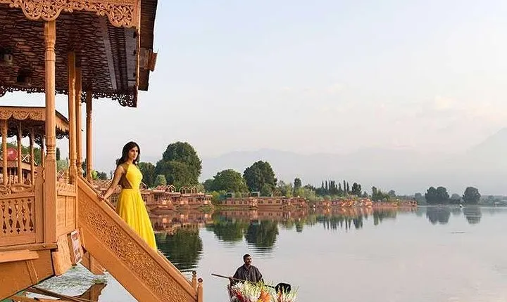 5 - Days private Tour Srinagar , Gulmarg, Pahalgam