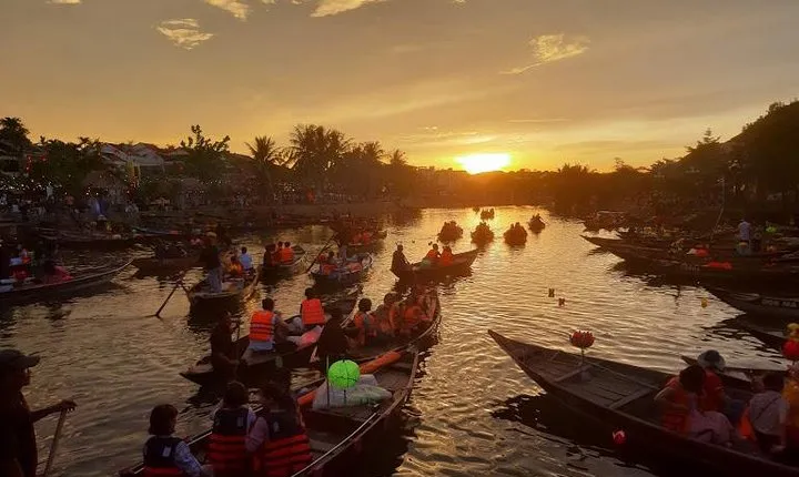 Hoi An Walking & Food Hoi an city everyday