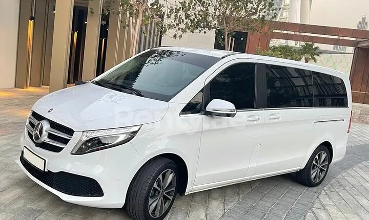 Departure Private Transfer: Cape Town to Cape Town Airport CPT in Van