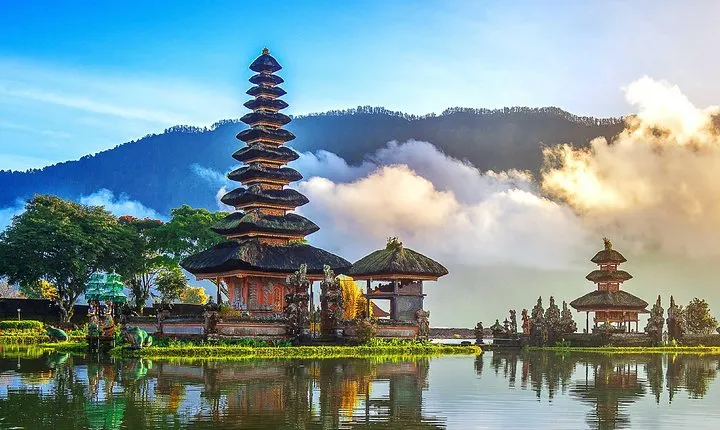 Secret Garden Bali & Pura Ulun Danu Small Group Tour – Full Day