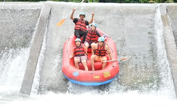 Telaga Waja Rafting (Include Return Transportation)