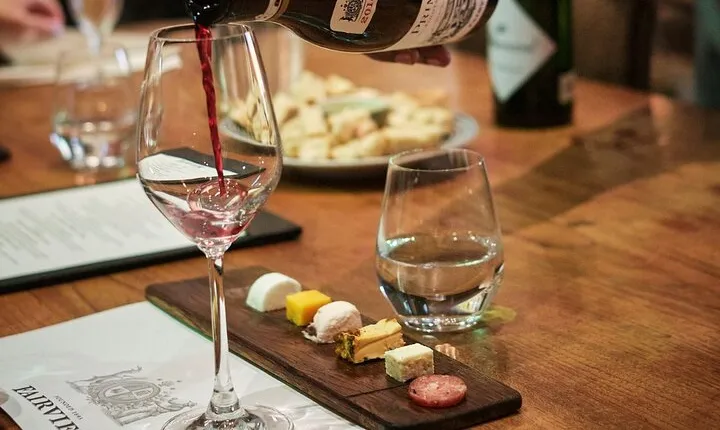 Wine Tasting in Cape's Top Three Winelands Private Tour