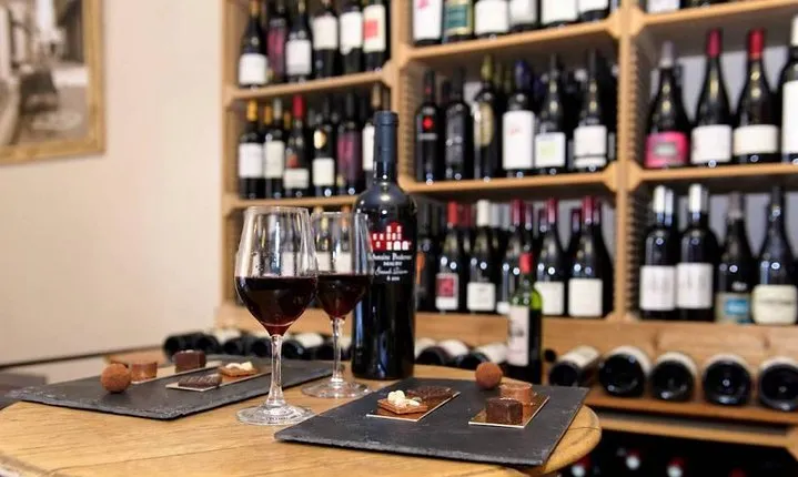 Wines and chocolates: an unexpected deal!