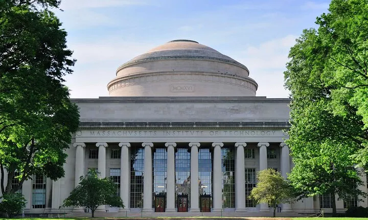 Illustrious Schools: Group Tour of MIT And Harvard