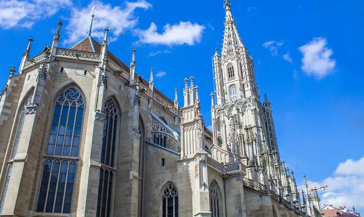 Private Audio and Video Guided Tour of Bern