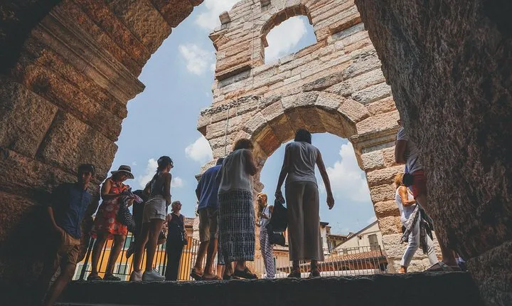 Best of Verona Highlights Walking Tour with Arena