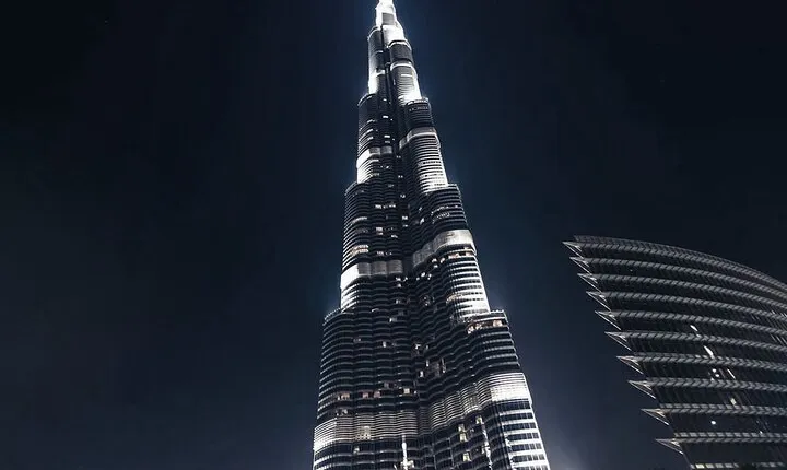 Enjoy Burj Khalifa With Dinner in One Of The Tower Restaurants