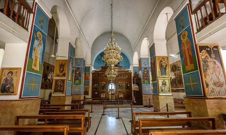 From Amman to the Dead Sea: Tour Madaba & Mt. Nebo with Lunch