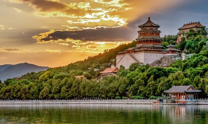 Private Tour-Forbidden City,Summer Palace and Hutong Foodie Tour
