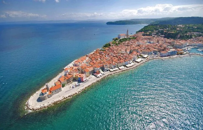 Full Day City of Piran and Škocjan Cave Tour