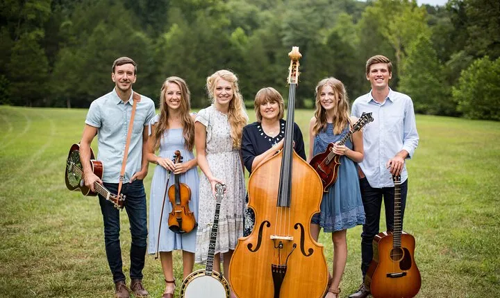 The Petersens at The Little Opry Theatre in Branson