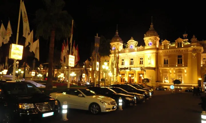 Monte Carlo by night