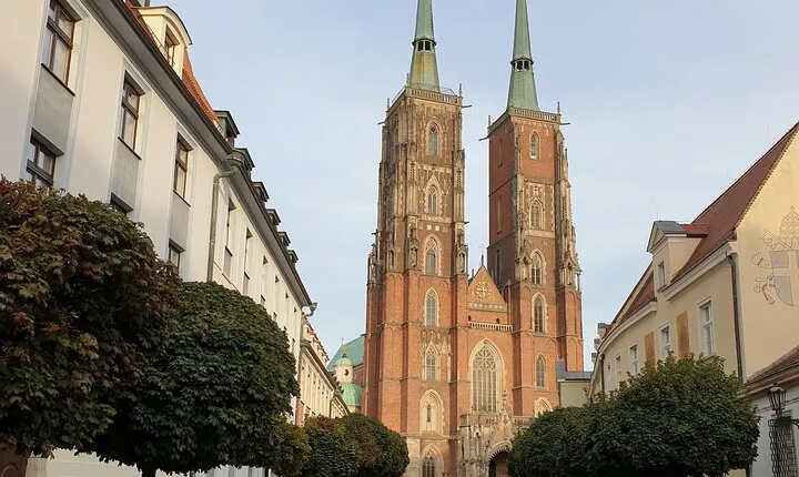 Wroclaw Private Tour from Krakow with Private Tour Guide Driver