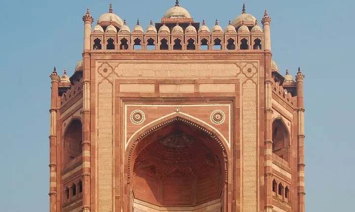 Private Tour : 8 Hours Agra Fatehpur Sikri Tour