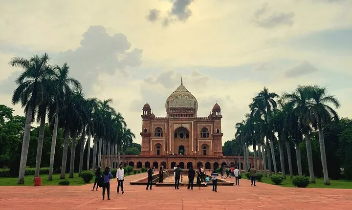 The best Private Old and New Delhi City tour in 8 Hours 