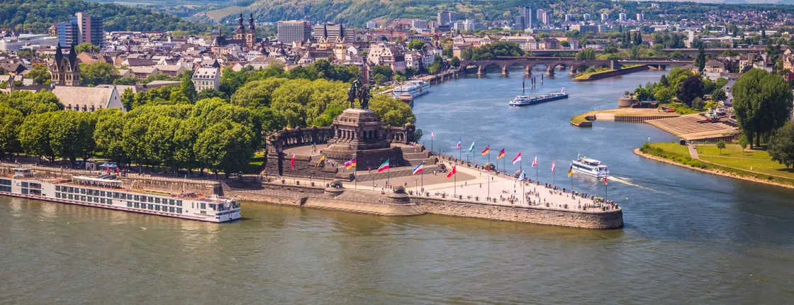 Self guided tour with interactive city game of Koblenz