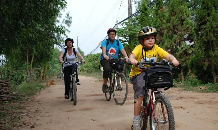 Mekong delta cycling tour 3 days