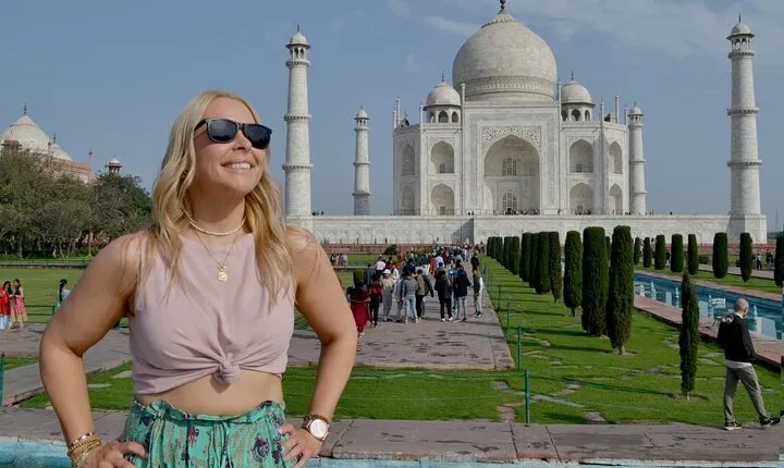 Overnight stay Taj Mahal and Agra Fort tour from Pune