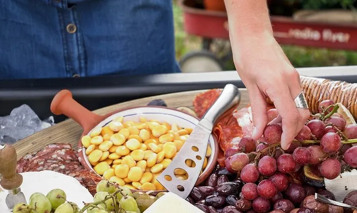 Private Walking Food Tour in Nice with Local Guide