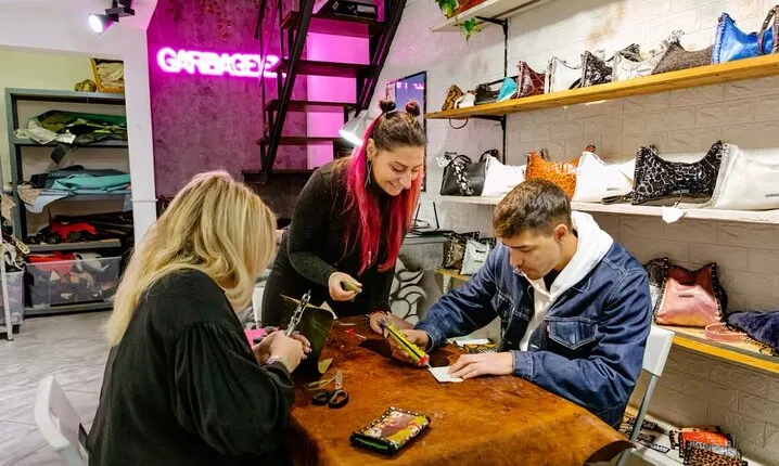 Create Your Leather Wallet in Florence