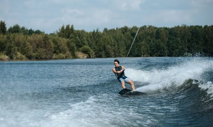 Wakeboarding Private Experience from Guatape