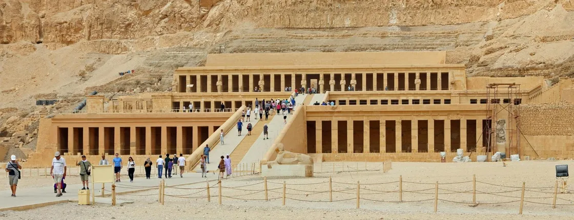 7-day Tour of Luxor and Aswan Highlights aboard Iberotel Crown Emperor