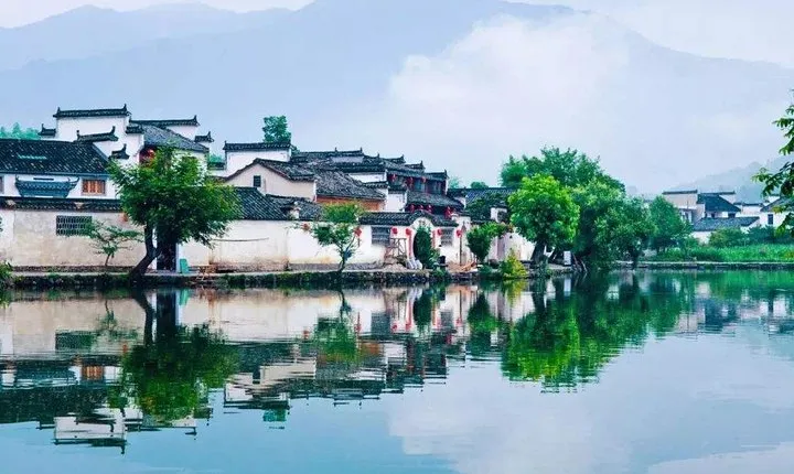 2-Day Private Trip to Huangshan Mountain and Hongcun Village from Beijing