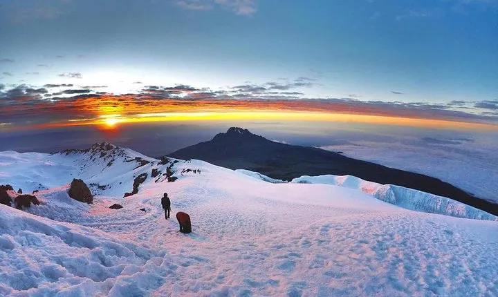 7 Days Mount Kilimanjaro Trekking through Umbwe Route 