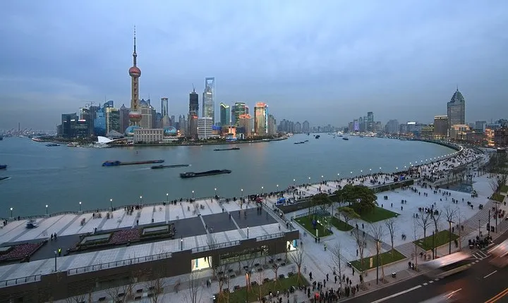 Shanghai Private Layover Tour of the Bund, Yu Garden and Oriental Pearl Tower