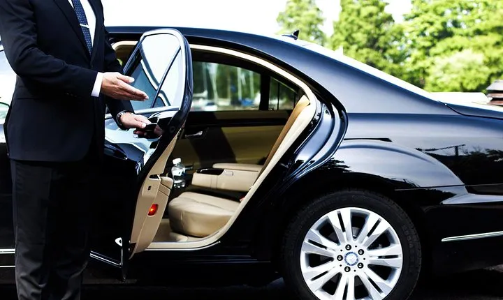 Private transfer from Ella or Bandarawela to Yala by AC Car