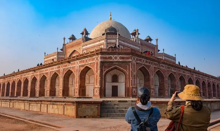 2 Days Delhi & Agra Tour with Taj Mahal Sunrise