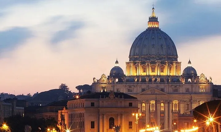 "Rome of the Popes" E-bike Tour with Guide for Small Groups