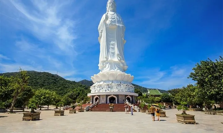 Da Nang Explore: Lady Buddha, Monkey Mountain & Am Phu Cave Tour