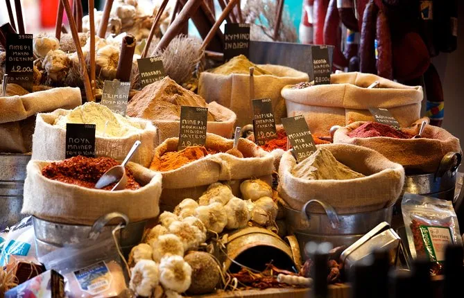 Gourmet Food Walking Tour in Athens