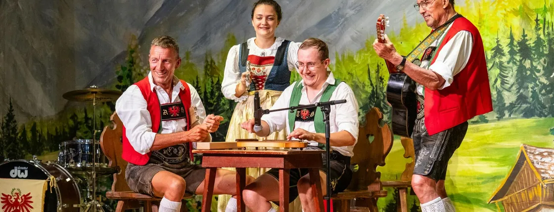 Gundolf Family Tyrolean folk show in Innsbruck with dinner option