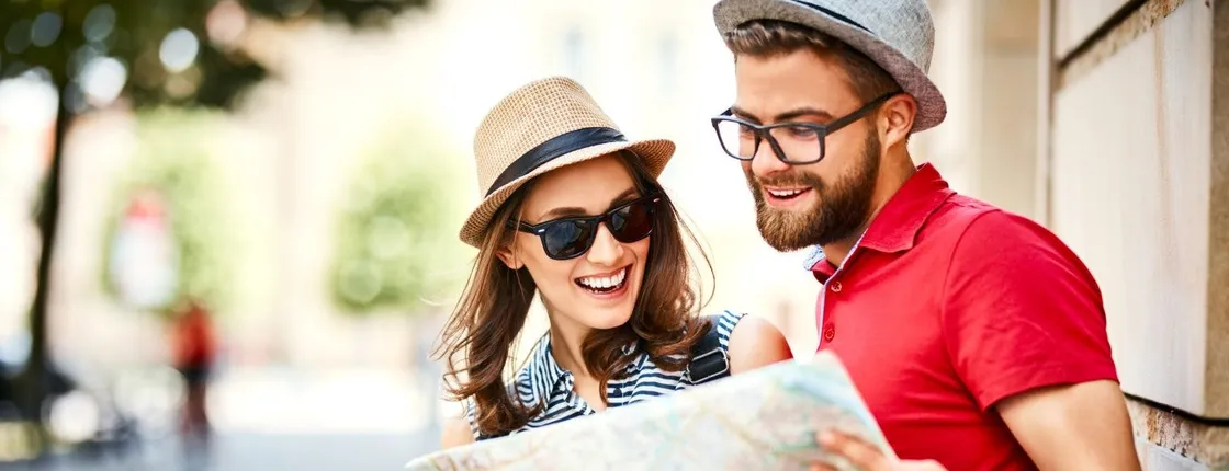 Romantic guided walking tour in Manchester