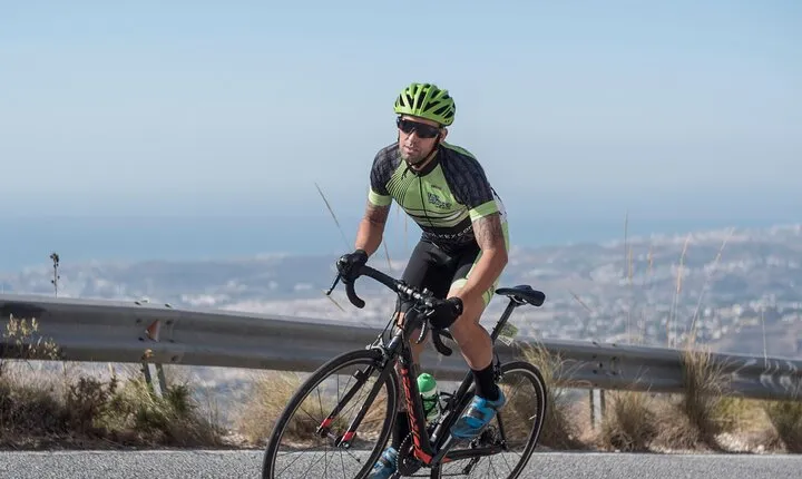 Private Road Cycling Guided Tour in Benalmádena