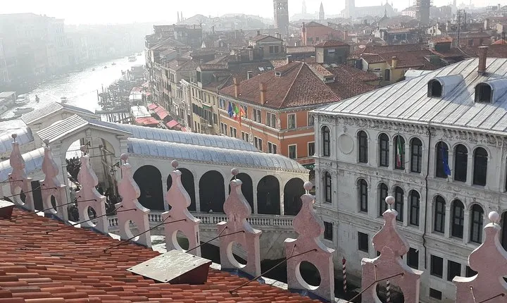 Rialto Food Tour With View