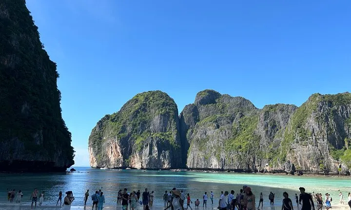 Phi Phi Island Tour from Koh Lanta–Speedboat, Snorkeling&Maya Bay