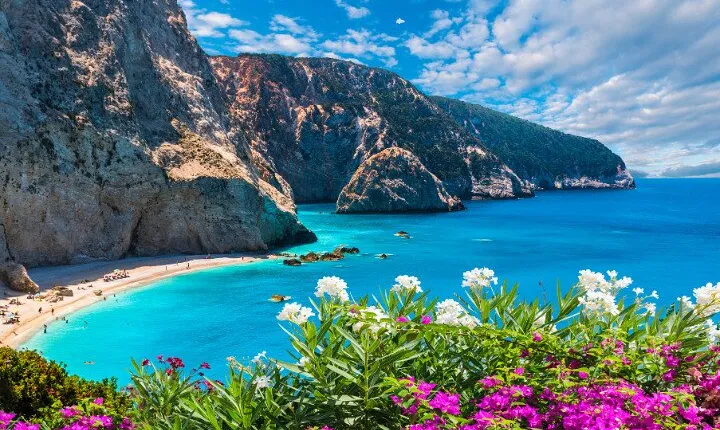 Private Transfer Athens/ATH/Piraeus to Lefkada/Preveza